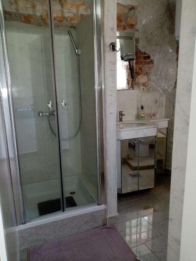 Casa Di Marko 105 M2 Garden Apartment โรวีน ภายนอก รูปภาพ