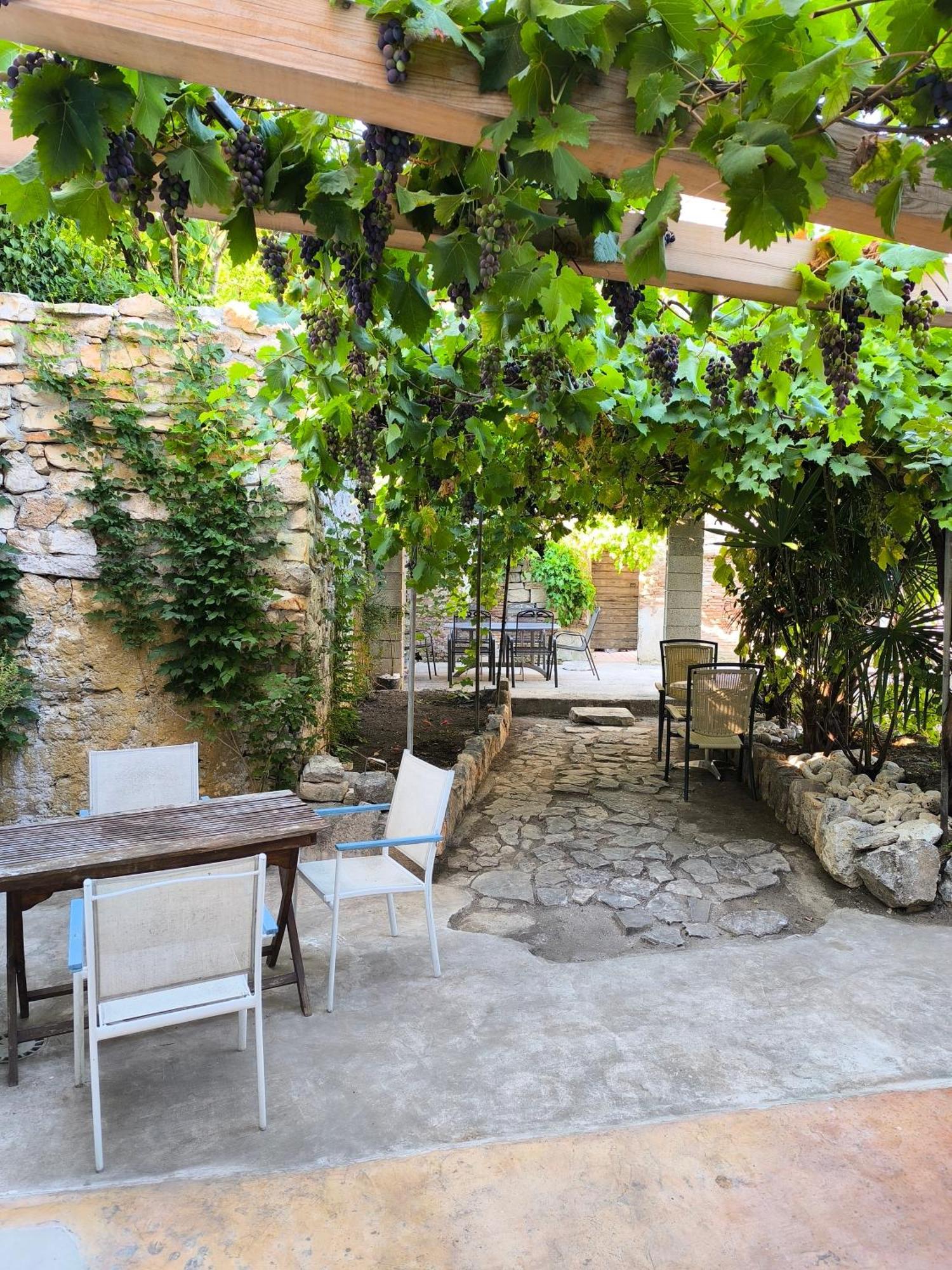 Casa Di Marko 105 M2 Garden Apartment โรวีน ภายนอก รูปภาพ